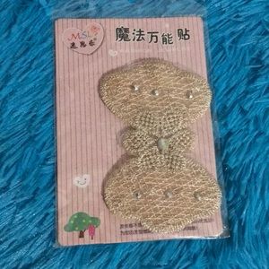 Hair accessory bow Velcro fastener cream sparkly